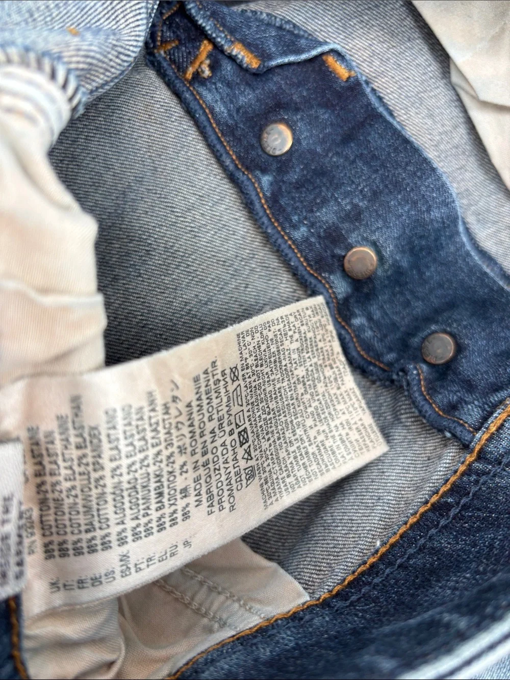 Diesel Men's 1979 Sleenker Skinny Fit  button fly distressed Jeans 31